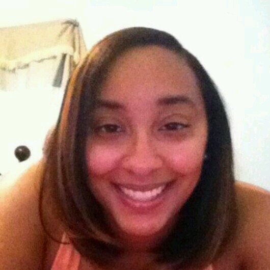 I'm Jalais. Ima pretty chill and cool person.. If you wanna get to know more juss hmu :)
