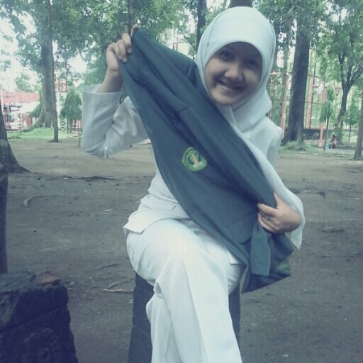 Menunggu keajaiban doa ♥ God♥ Muhammad♥ Family♥ Nurse♥
Poltekkes Kemenkes Malangツ
Just follow me and I'll follback :)