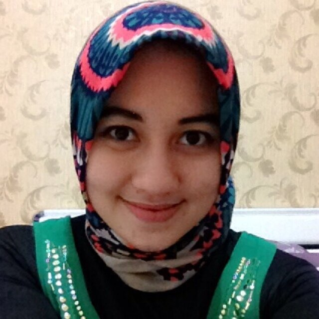 MellaMarthin's profile picture. pagi sampe sore jd mamak pekerja kantoran, malam sampe pagi jadi bebisiter 2 anak.