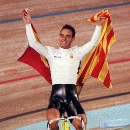 Ex-ciclista profesional. Campeón del Mundo contrarreloj Stuttgart 1991.Campeón Olímpico Barcelona 92 kilómetro contrarreloj en pista batiendo record olímpico.
