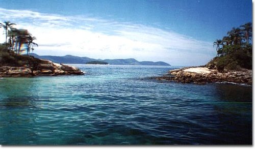 trabalhamos com prestação de serviços no turismo como: excursões, passeio de lanchas e casa para temporada.