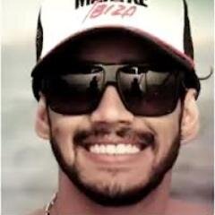 ´´ Quem canta essa musica com Jorge e Mateus ? ´´