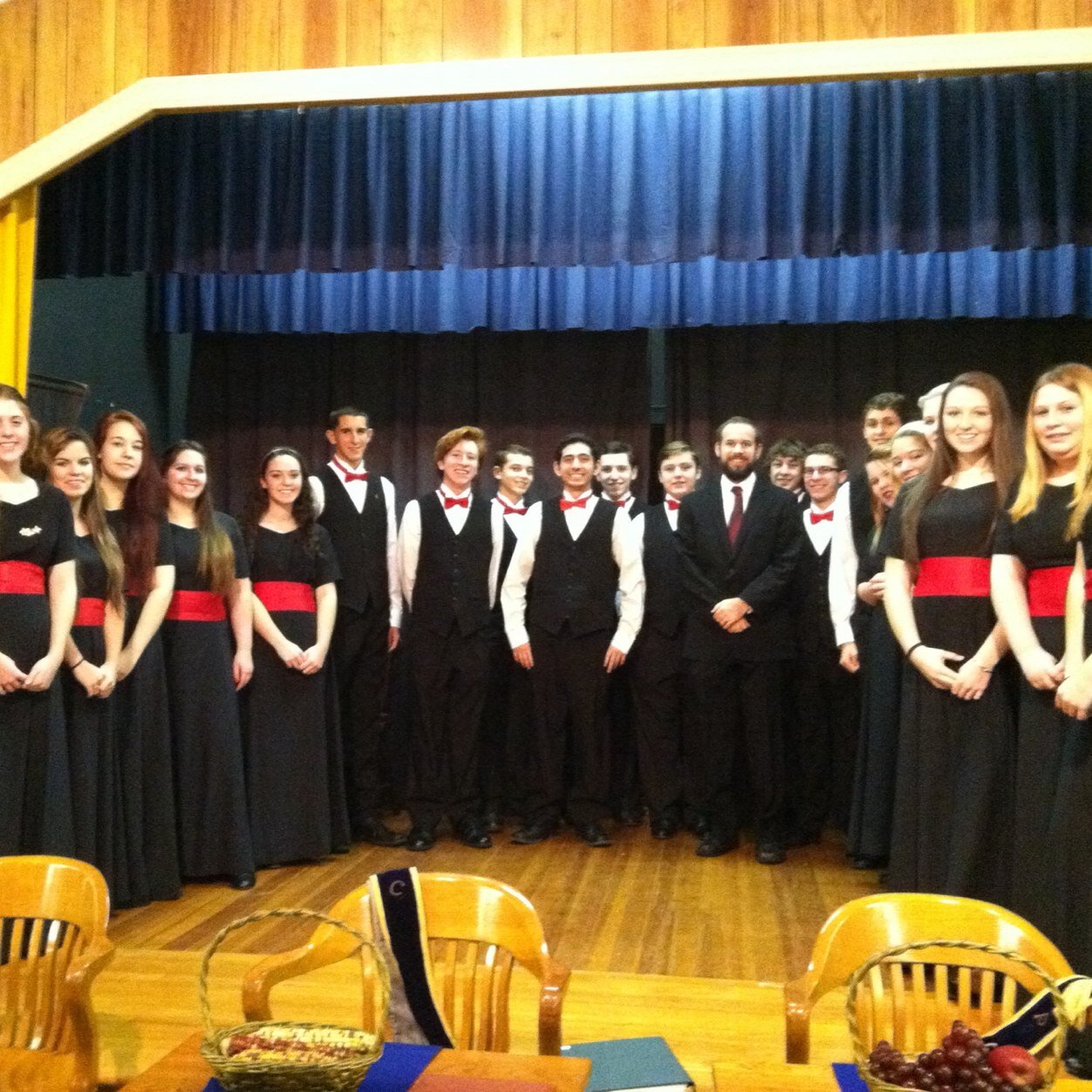 Welcome to the PHS A Cappella Twitterverse.