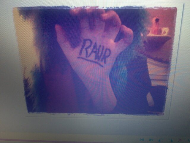 ({Name:Kyiann|NickName:Zombie|           Fav Band:BMTH Hobbie:SkateBoarding&Drumming})              Fucking Rawr. I⌣I