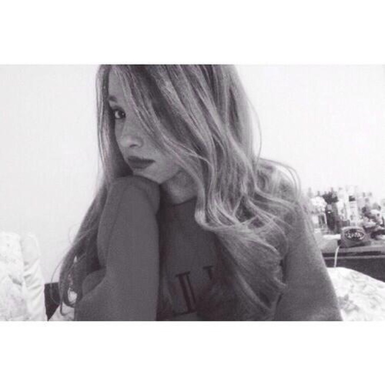 please follow @_heartofjusten her want 1k please thank youuuuuuuuuuuuu