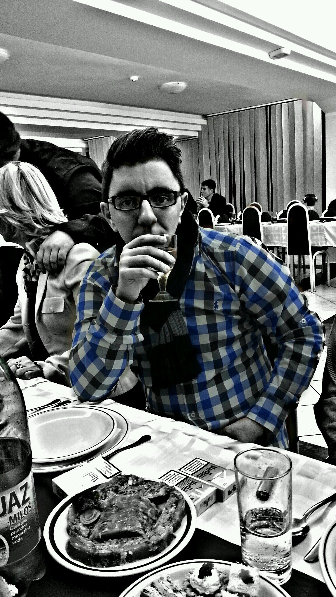 I interesting photography, techology, music, party , night life