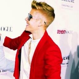 Follow me please follow back !!! #NeverSayNever #Believe @justinbieber