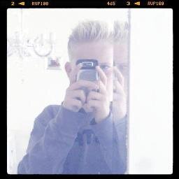|13 jaar| 5-10-2000|#TEAMSNAPBACK||Smiler|KingOfThedead|BO2 Dead Island MineCraft|Xbox|add my op xbox MikeJsongs