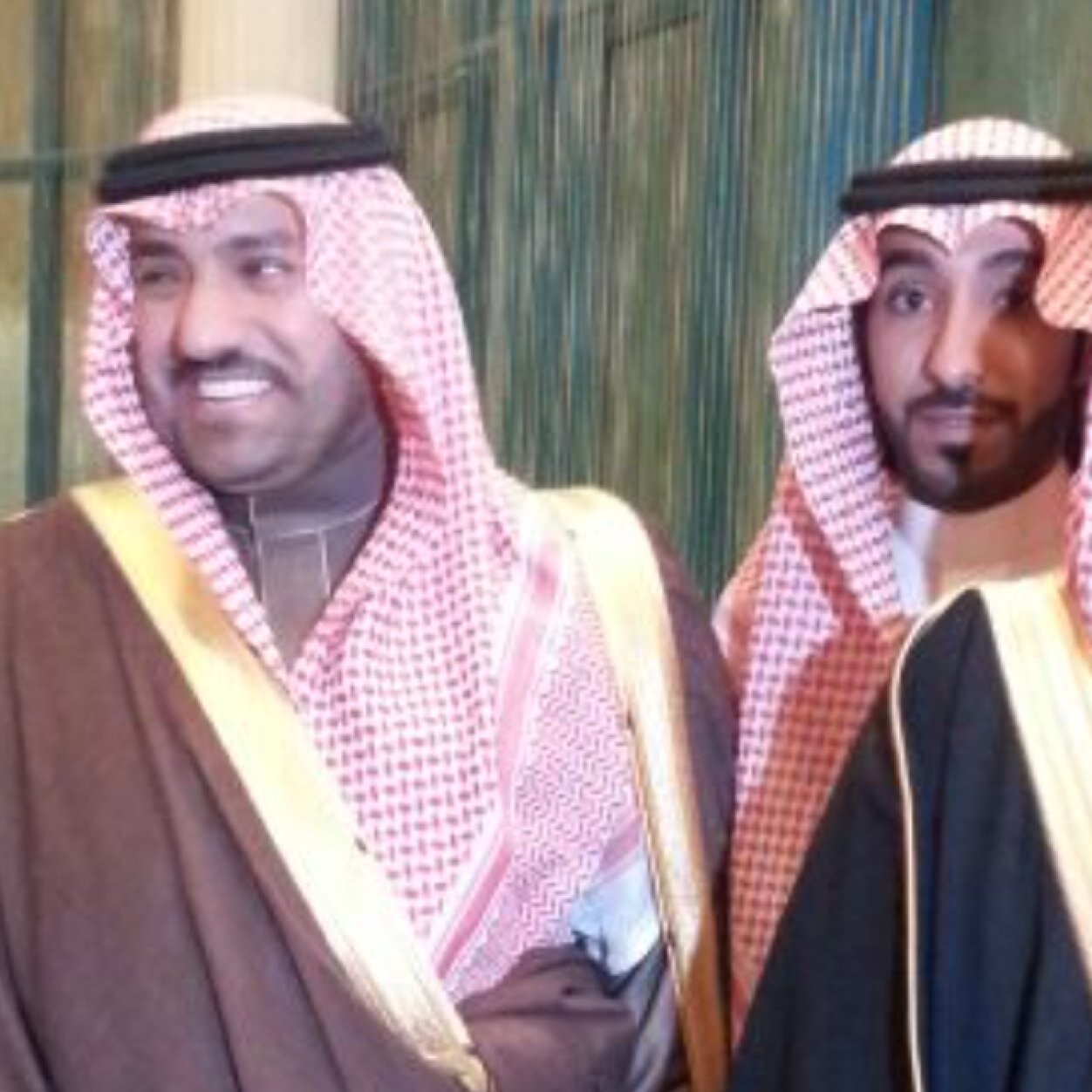 ﺂنتقآئي نآدرر جدًآ ، آميل ﺂلى قرآءة ﺂلآشخآص ، ۆ ﺂبدئ ﺂعجآبي بِ صمت لتعرف عَني ألمَزيد FoLow ... ~~~ ﺂستغفر ﺂﻟلهُ اﻟعظيم ﯙ ﺂتوب ﺂليه ،♡