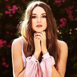 16. Hija de los nefilim. Primera saltadora. Divergente iniciada en Osadia. «I'm selfish, I'm brave» ¡Por Narnia y por Aslaaaaaaaaan!૪