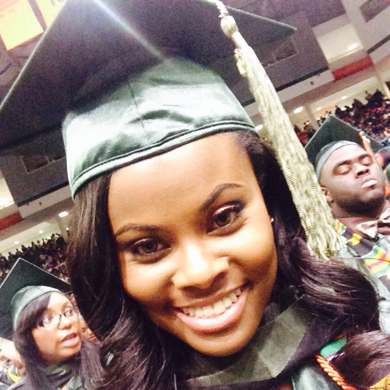 READY TO LIVE MY FUTURE IS BRIGHT !! I ATTEND THE BEST HBCU EVER FAMU!!! I LOVE MY (FAMU)LY AND MY SISTUHS . #SISTUHSINC #IZOOM NEED I SAY MORE FOLLOW ME =)