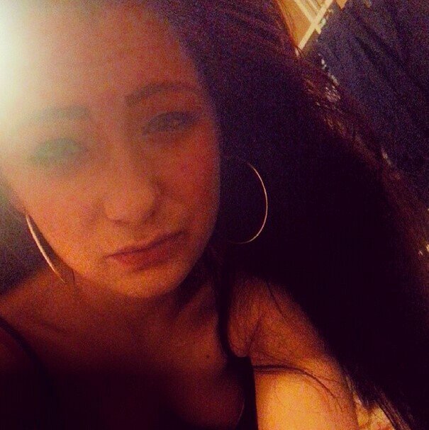 ig; missmegmaxwell       sc; megancatlin       bbm; 2A8D1B07