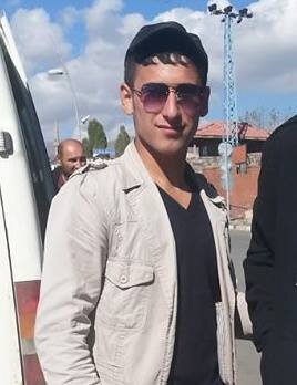 VolkanZaza's profile picture. Dövüş meraklısı...gebzeli...lise mezunu...ilişki yk ama ya :)