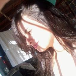 /// Eu posso voltar no tempo só por um dia? Não é para mudar algo, é só para reviver.