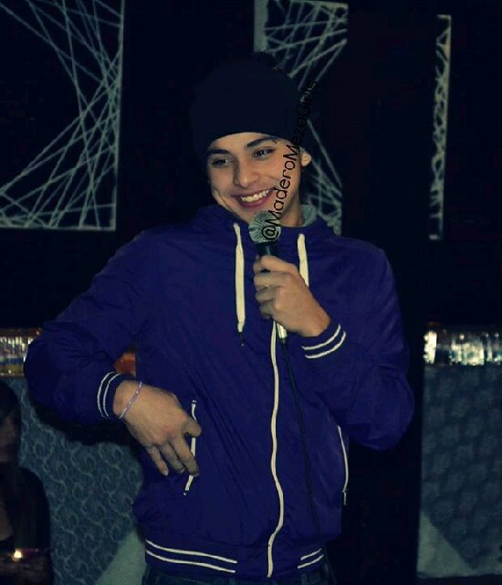 Ahora se quien es en realidad @brandon_meza siii sii se. Es un chico encantador, es maravilloso, sexy, amable,Buena Onda, Increible!! Sumplemente un amor*