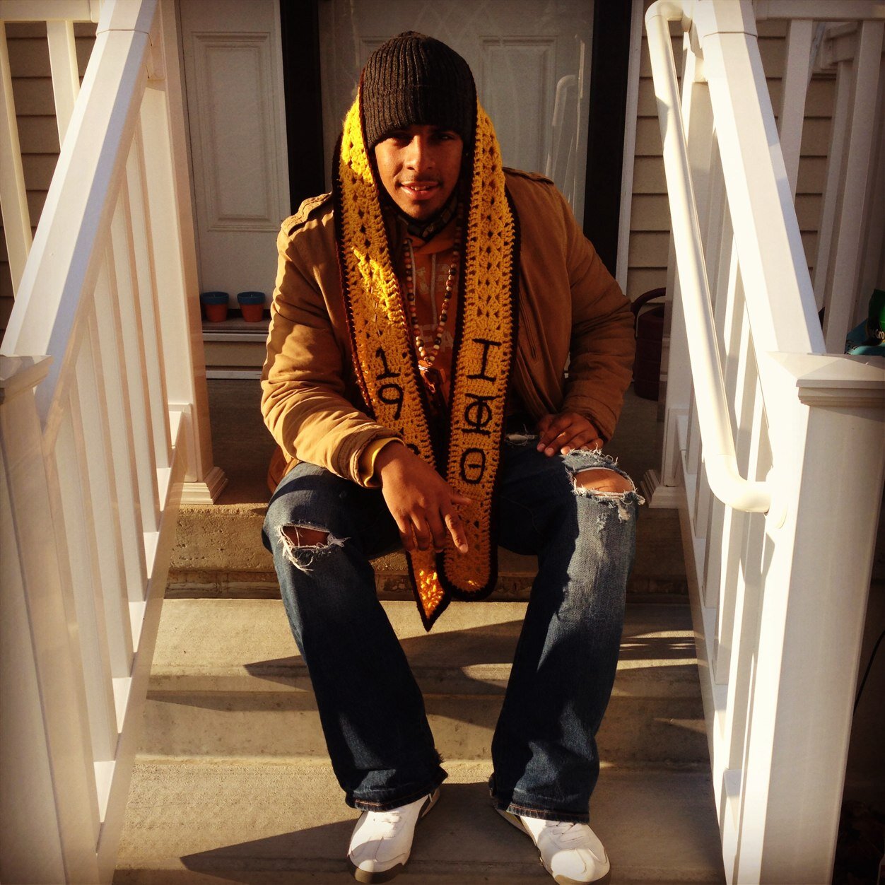 YPbsing52's profile picture. #FOOTBALLISALIFESTYLE WPUFB#⃣6⃣2⃣ Part time barber #Familyman, Moma's boy... consider myself cool kid thats into God.. #southjers