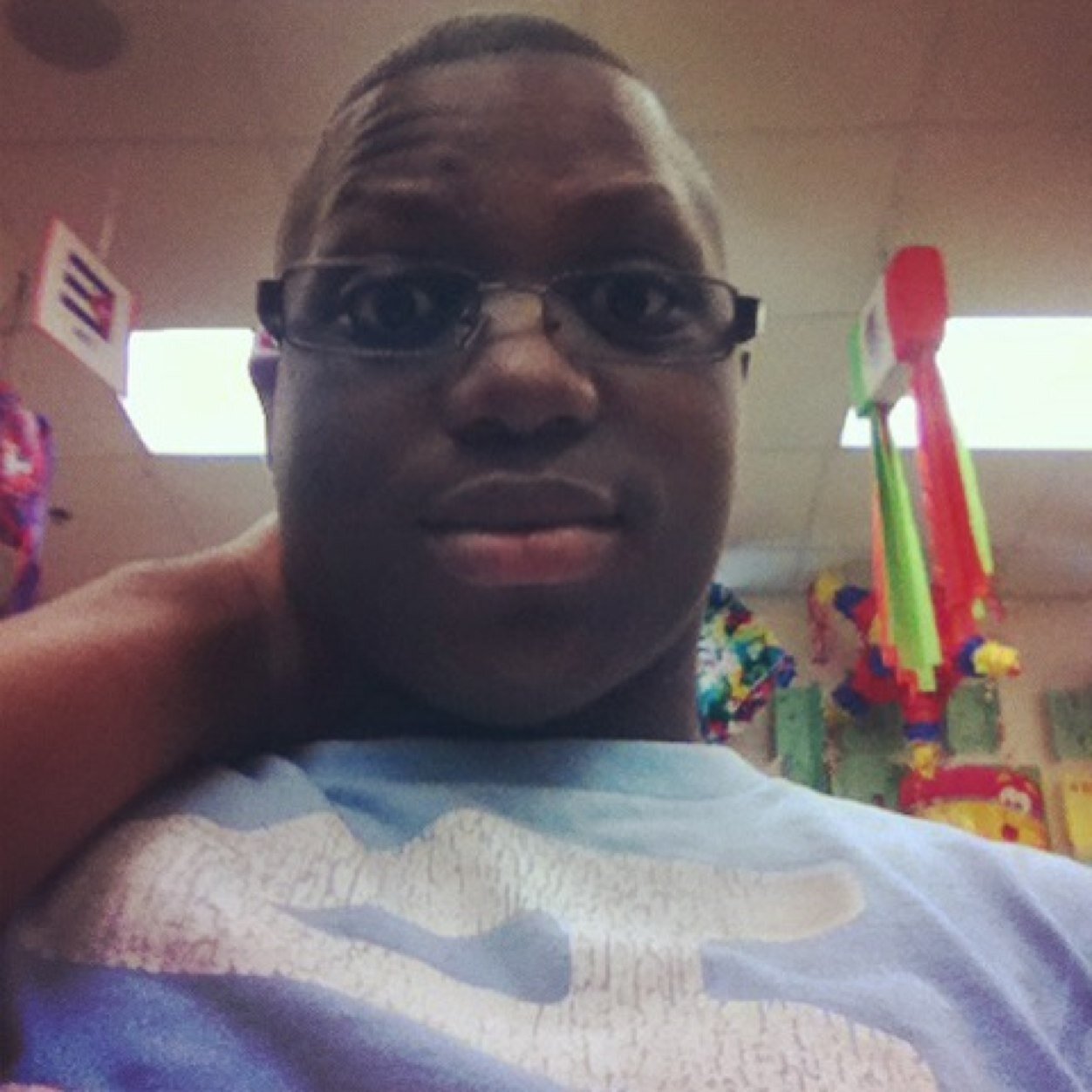 I'm a guy who likes music,dancing,and being funny.