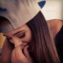ڪــ : فــرق [ زمــزم ] عــטּ بــآقــي آلــمــيــآهـہ ♥~
هــۈ فــرق בـضـرتـي عــטּ [ بــآقــي آلــنــســآء ] :$