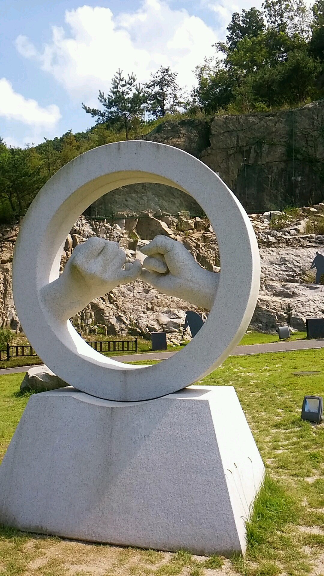 pontianoim's profile picture. 