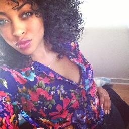 Thebadgyalgyal's profile picture. 