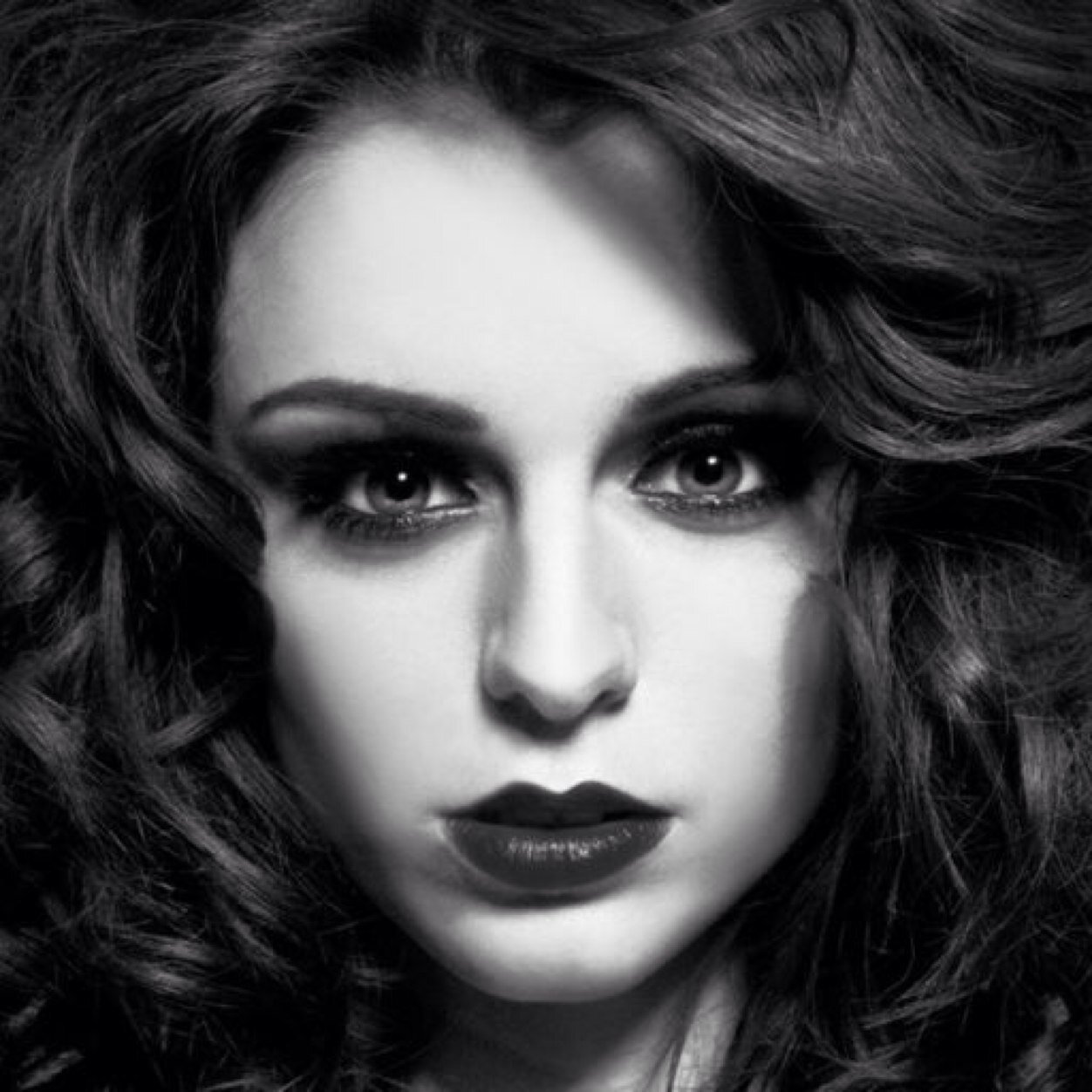 Cher Lloyd, Janoskians, Little Mix, Austin Mahone, One Direction forever c: