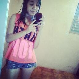 Namorando com o @BrunoKaue
bipolar e é isso ai (: