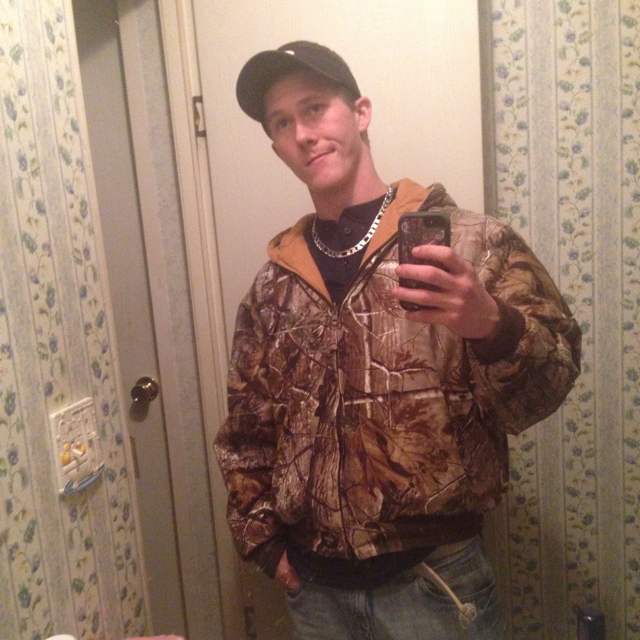 mattNorris16's profile picture. Get up and do something today bc your not guaranteed anything past now #teamGOD #seniorpride #Dukenation #KRYPTONITE #boxing