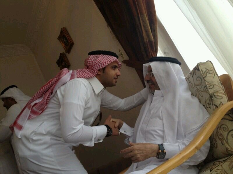اللهم اغفر لوالدي واجعل قبرة روضة من رياض الجنة #سليمان العلكمي