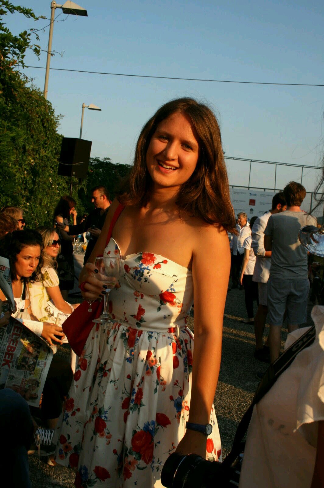Takip edeni takip ediyorum. İstanbul Teknik Üniversitesi -
Yay kadını - Güzel Bir Dünya İçin Elele -