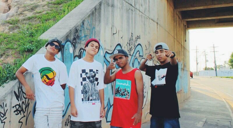 Fã clube do rap manauara HumildeCrew. Divulgando a arte sonora das ruas!