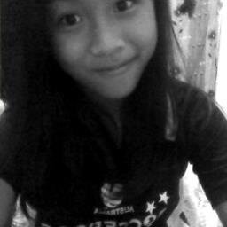 Hay!! I'm single! Follow me, I will follow you :) I'm friendly! Yeah!