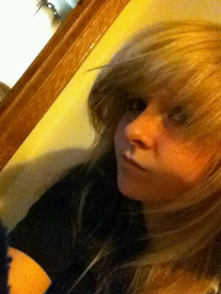 hot emo guys* music screamo* love