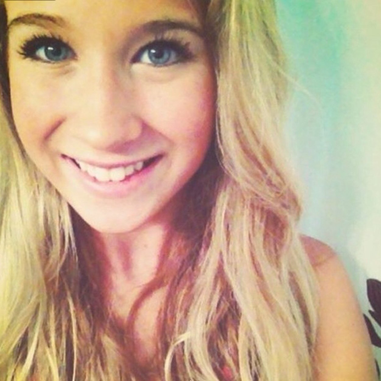 emmywhite44's profile picture. 