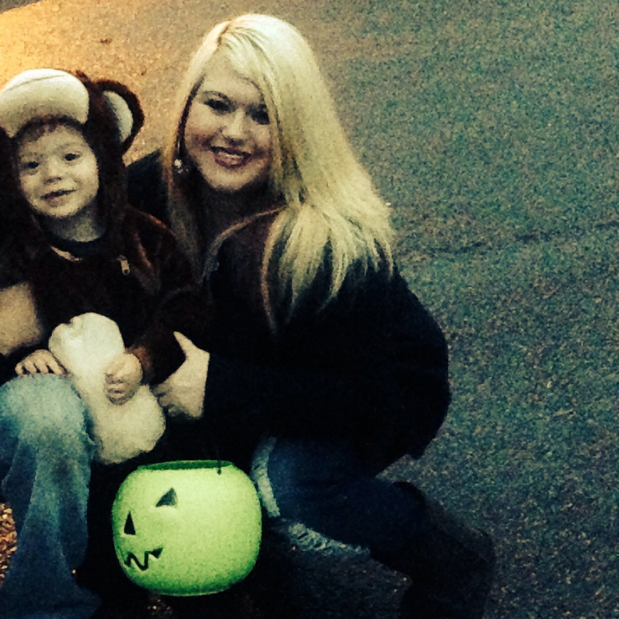 abcsmithxo's profile picture. I've traded shears, color, foils and flatirons for bottles, cuddles, cartoons and kisses - with a side of criminal justice. My son and his father are my world.