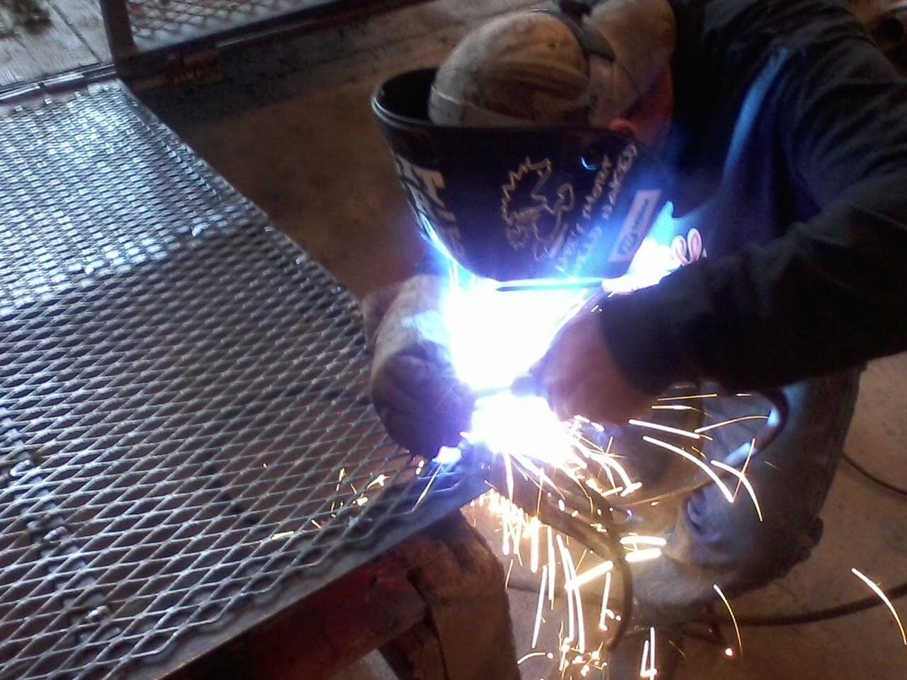 Joeswelding's profile picture. Self-employed welder (Avi is me) and cancer survivor.