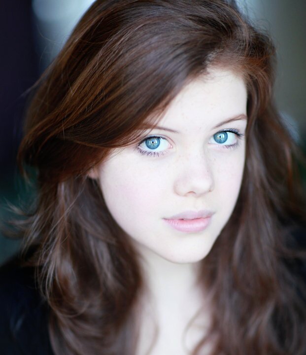 ''I'm just a kid and life is a nightmare.'' Fifteen, little sister of @DauntlessAria. Single.