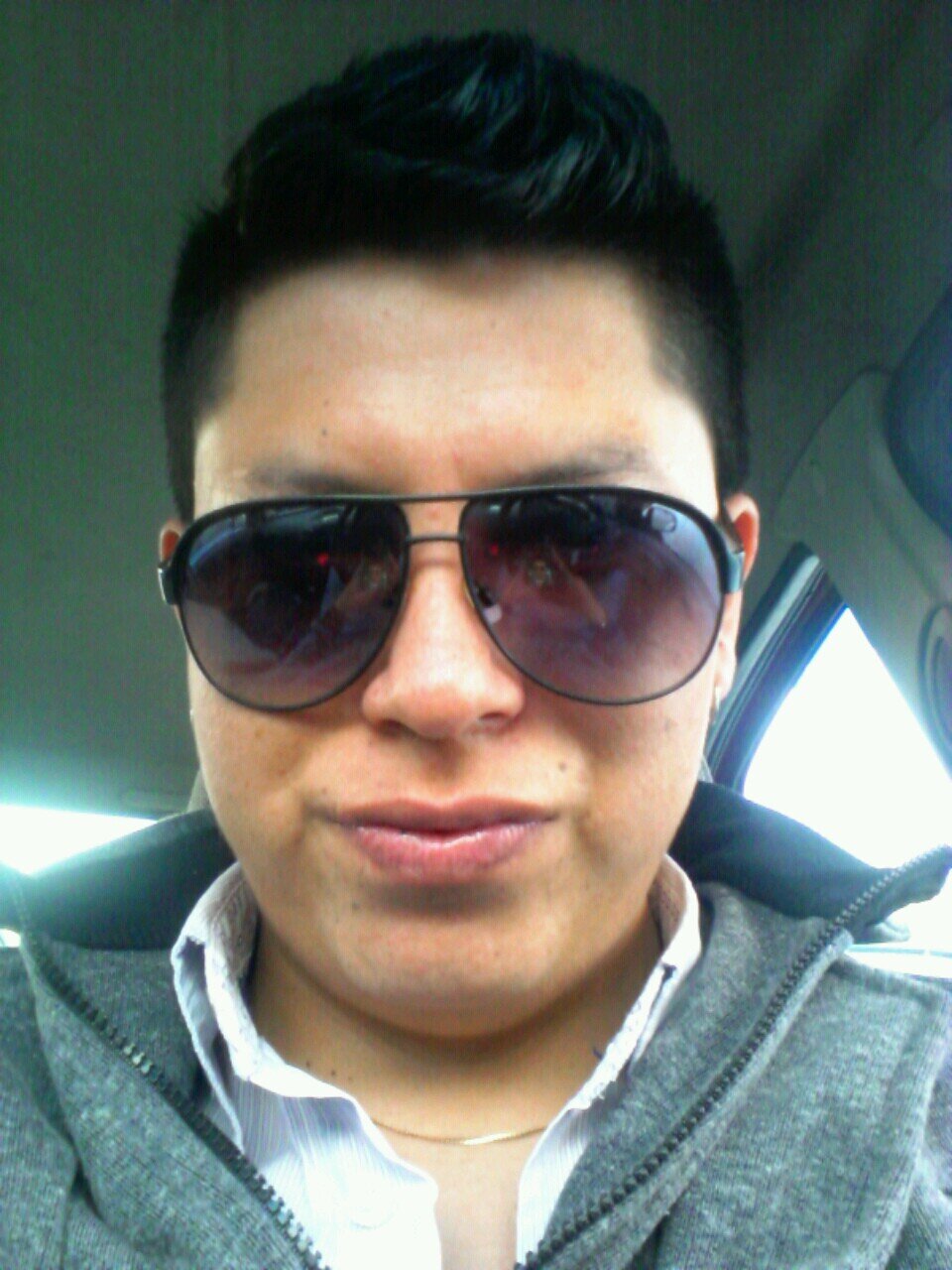 migueldo123's profile picture. Esto se resuelve con un beso y un tekila.... seeee!!!