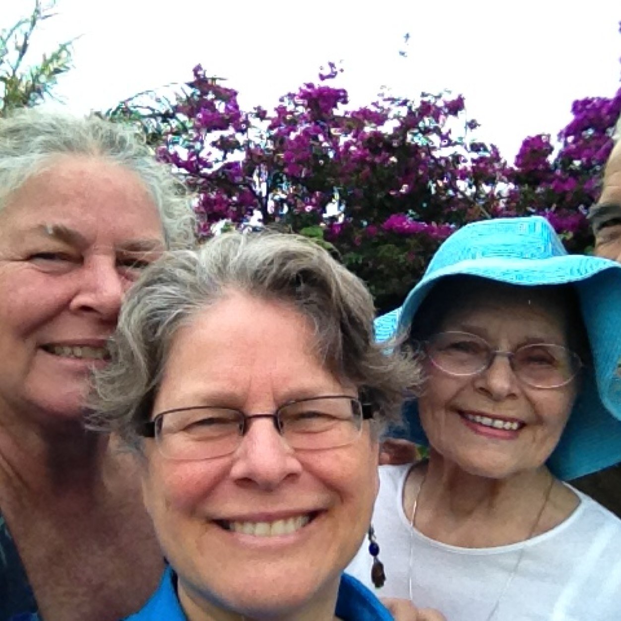 lesliej505's profile picture. 