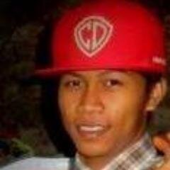 Dibutuhkan keberanian yang besar untuk langsung menonjok dengan sangat keras mulut orang yang menghina saya...