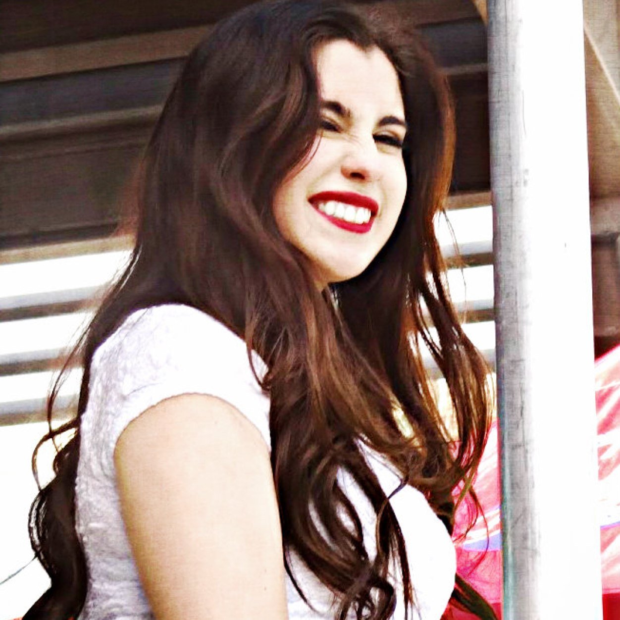 readbioreguis's profile picture. Hi this is a free follow so if you could please follow @camilasjauregui in return and I promise to give you more free follows thanks :) x