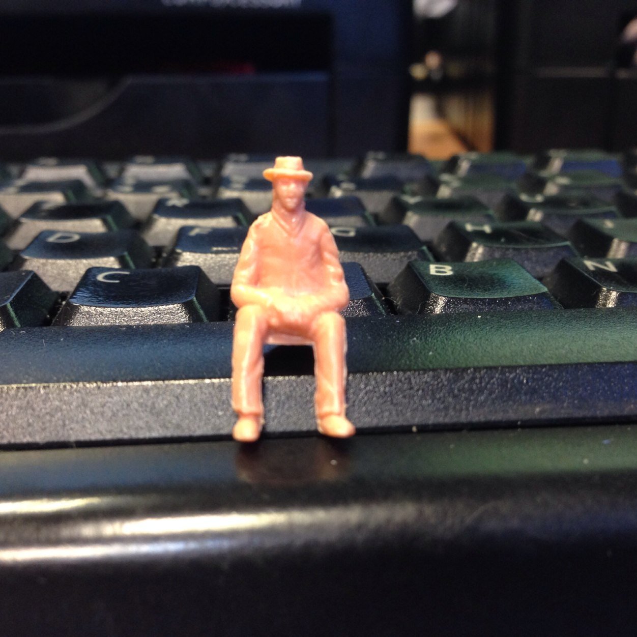 Kestreleggzzzz's profile picture. Bunged up.