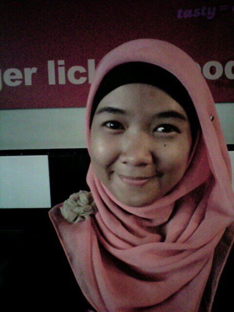 pipitnovianty's profile picture. 