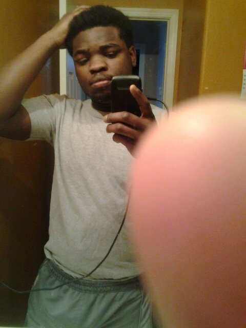 jmot8n's profile picture. 21, basketball