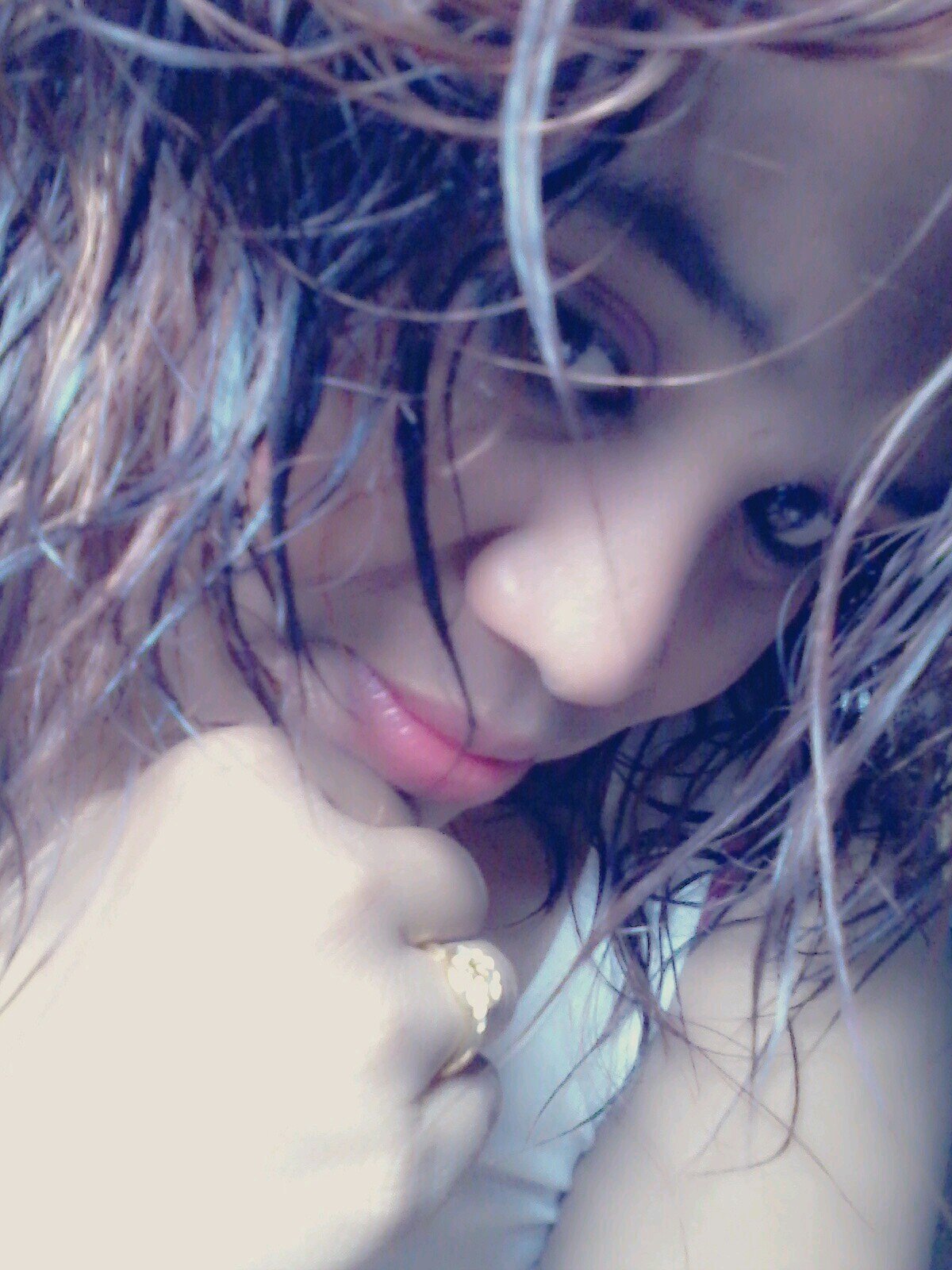 D360217's profile picture. love u papa and mama...