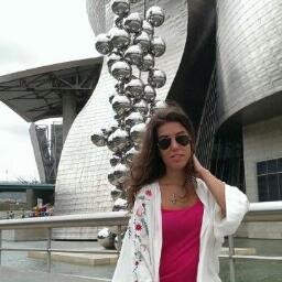 raqueldom7's profile picture. Técnico de Laboratorio. Futura Enfermera. Amante del cine y de la música.  -Caerse está permitido, levantarse es obligatorio-