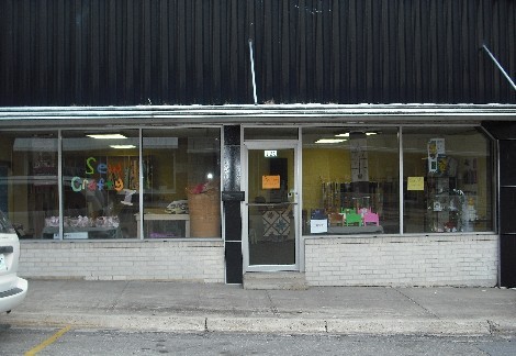 SewCraftyOnline's profile picture. 