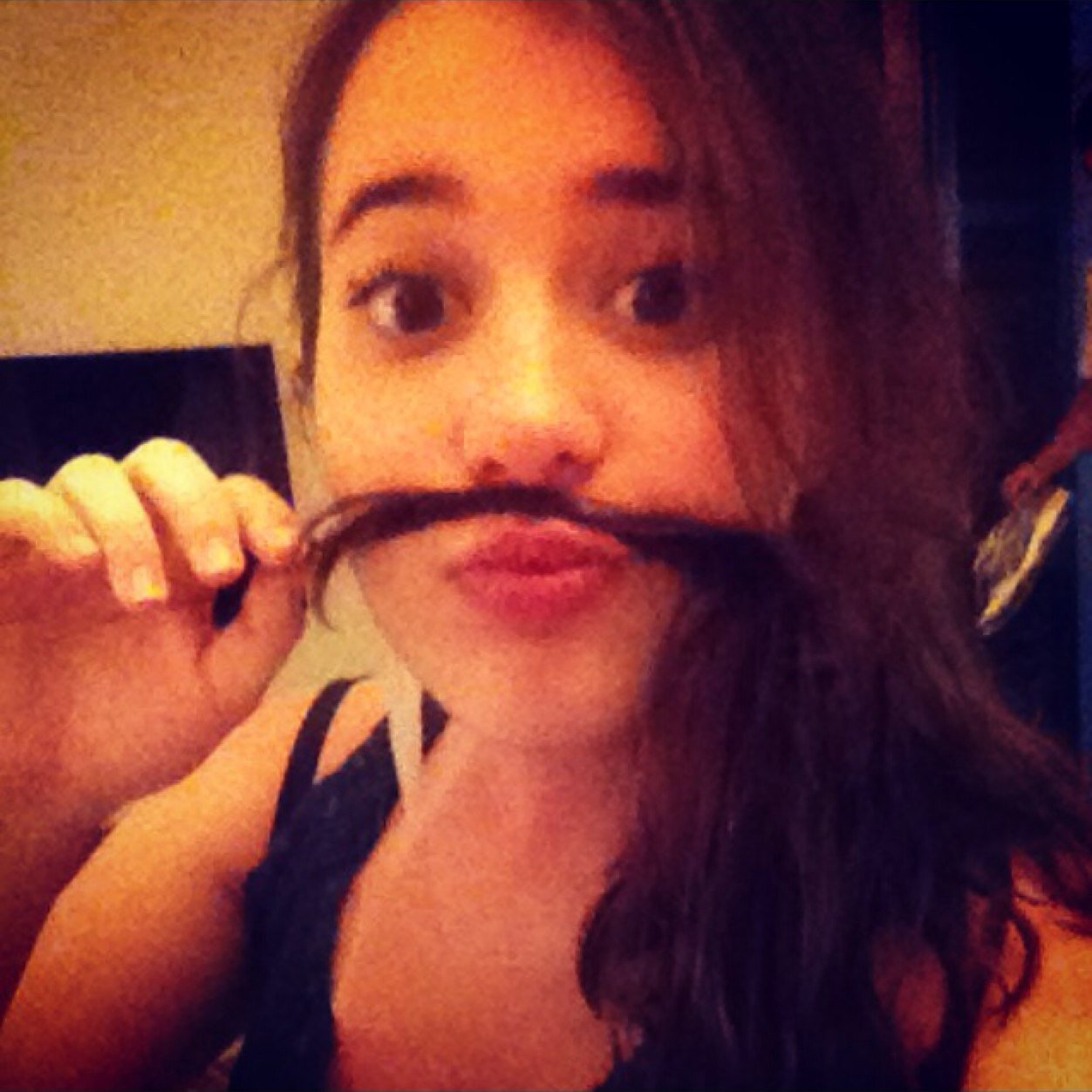 biatestani's profile picture. 