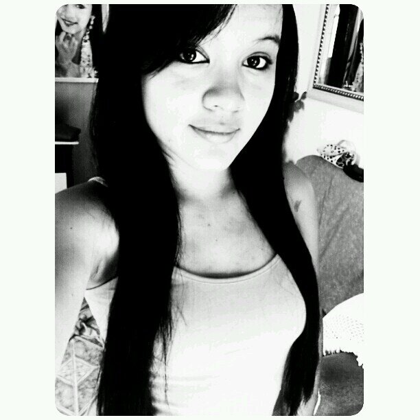 ● A Priiincesinha que não Nasceeu Para ficar presa no casteelo, Maaiss Sim para Enfrentar A realidade Com a Cabeça Erguiida ~♥ Me segue amore?