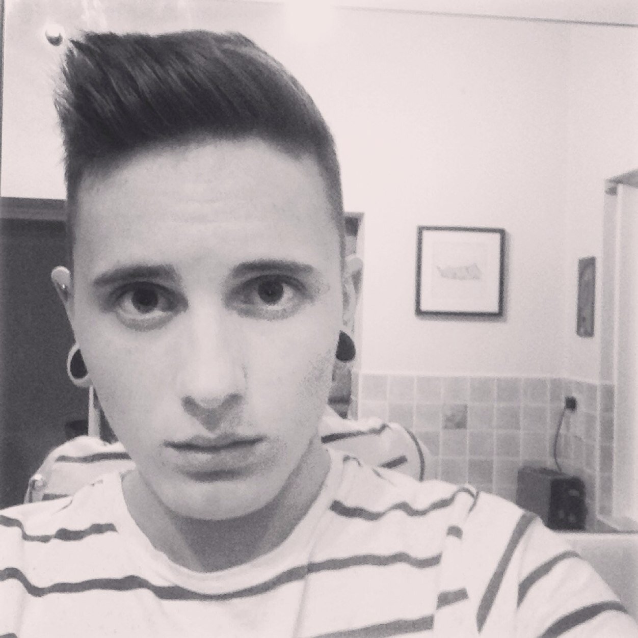 Im Charlie, 18, #TMUK Nicki Followed 28/10/12 SB follows and Parker Follows ! Katy B Ellie Goulding