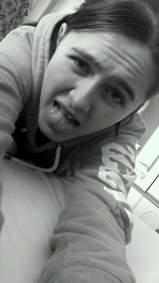 LaurenYarde's profile picture. LaurenYarde,17, follow4follow